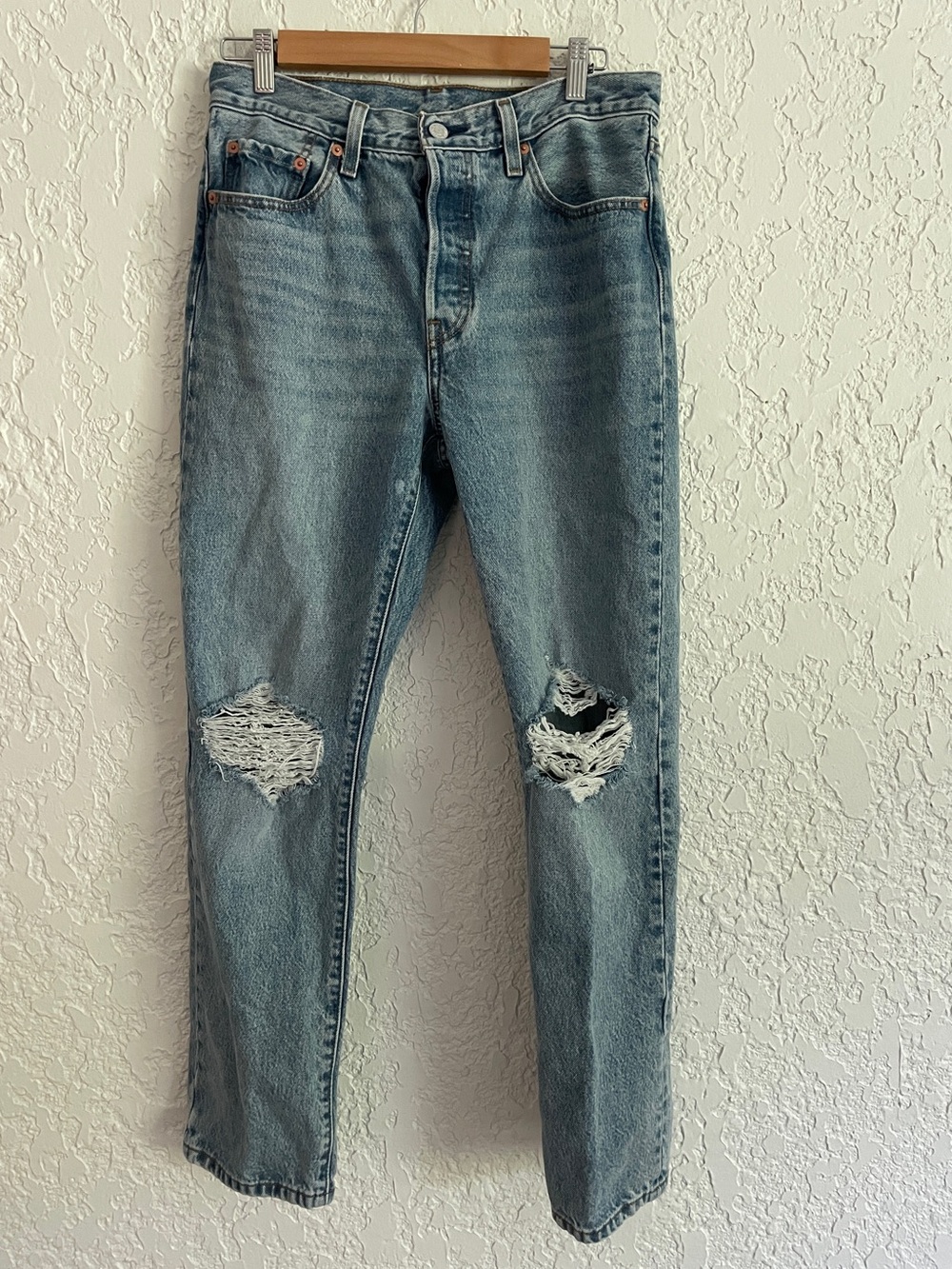 Levi’s 501 Distressed Women’s Jeans 29 x 30